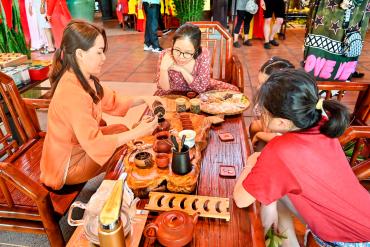 Thú vị với hoạt động thưởng trà Shan Tuyết cổ thụ, tư vấn niên vận năm mới tại Pandanus